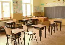 Anul școlar 2026-2027 începe oficial. Profesorii revin la școală de azi, elevii intră în clase pe 7 septembrie